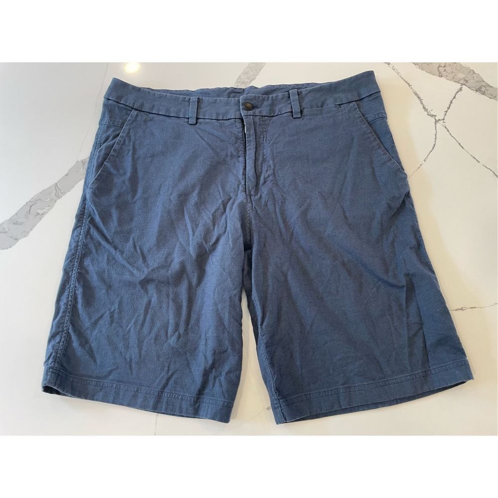 Lululemon Mens Commission Shorts Navy Men’s Sz 40 11 1/2” inseam